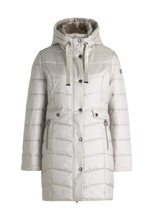 Gewatteerde winterjas in lichtgrijs met een capuchon gevoerd met bont. Heeft een horizontaal doorgestikt ontwerp, zilverkleurige accenten en twee voorzakken met knopen.