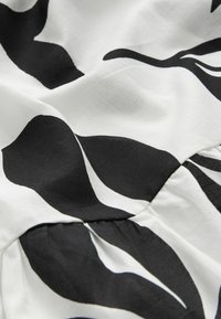 Next Freizeitkleid - white black floral