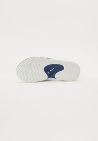 Thumbnail Image 5