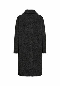 Svart, texturerad kappa med lång, lös passform. Har en klassisk krage och öppen front, tillverkad av ett mjukt, fluffigt material.