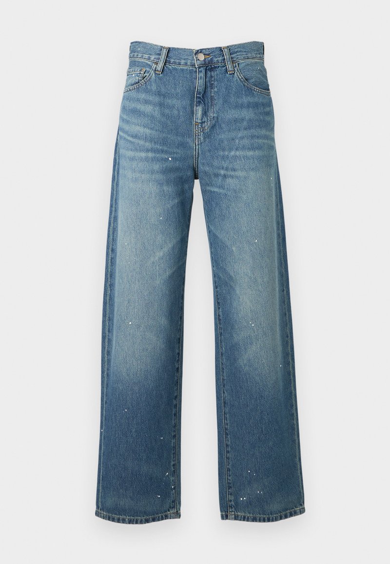 Jeans blu a gamba larga con vita alta, chiusura con bottone e zip, e dettagli discreti di schizzi di vernice bianca.