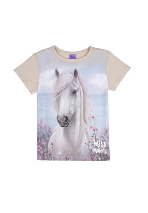 Camicia beige a maniche corte con un cavallo bianco dalla criniera fluente tra fiori rosa e la scritta "Miss Melody" sul davanti.