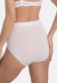 Sassa LOVELY SKIN 3ER PACK - Figi