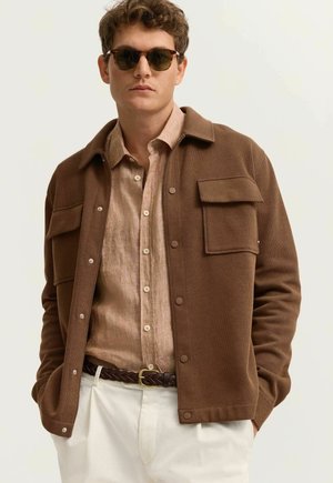 MIT DRUCKKNÖPFEN - Hemd - braun
