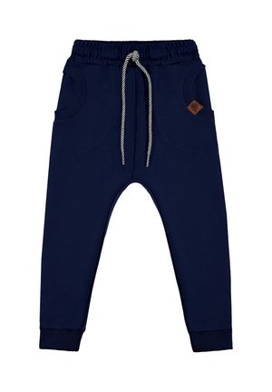 - Spodnie treningowe