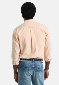 GANT REG OXFORD - Overhemd - peachy orange