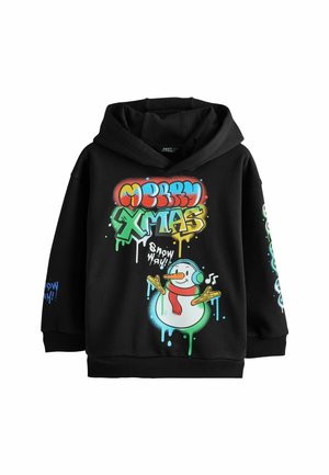 Czarna bluza z kapturem z kolorowymi grafikami w stylu graffiti. "Wesołych Świąt" w żywych kolorach oraz uśmiechnięty bałwanek w słuchawkach. Długie rękawy.