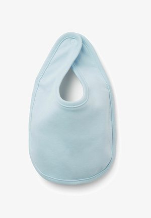 Světlomodrý bryndák vyrobený z měkké látky, s kulatým tvarem, otvorem pro krk a patentním uzávěrem nahoře.