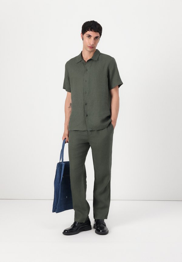 AVAN SHIRT - Shirt - climbing ivy3