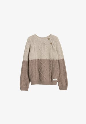 Strickpullover in Beige und Taupe mit strukturierten Mustern, Kabeldesign, Rundhalsausschnitt und zwei dekorativen Knöpfen auf der linken Schulter.