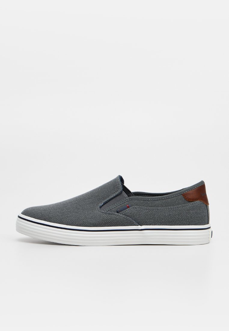 Zapatos sin cordones