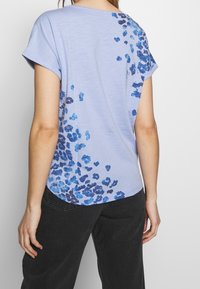 TOM TAILOR T-shirt med print - light blue