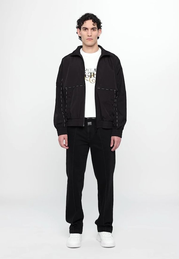 CRICKLE - Light jacket3