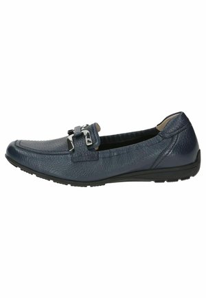 Námořnické modré kožené slip-on boty s texturovaným povrchem, kulatou špičkou a stříbrným kováním. Pohodlná flexibilní černá gumová podrážka.