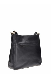 Borsa a spalla in pelle nera con una finitura testurizzata, dotata di una tasca frontale con zip, accessori in colore oro e una tracolla regolabile.