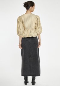 Glamorous TIE FRONT - Bluse - beige brown stripe