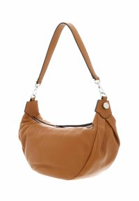 Borsa a tracolla in pelle color tan con una forma morbida e arrotondata. Presenta una cerniera nera e dettagli in metallo argentato. Superficie testurizzata con una leggera lucentezza.