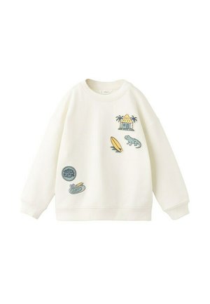Sweat-shirt blanc à manches longues avec des patchs colorés à thème tropical, incluant une cabane avec des palmiers, un lézard, une planche de surf, et un badge "Tropical Playtime".