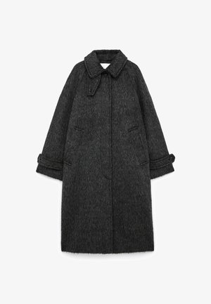 Dunkelgrauer Wollmantel mit einer strukturierten Optik, ausgestattet mit einem Kragen, zwei vorderen Taschen und geknöpften Ärmeldetails. Insgesamt lockere Passform.