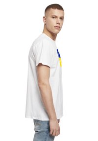 Merchcode PEACE - FLAG BASIC - Finskjorte - white