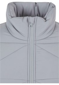 Urban Classics Vest 'Arrow' in Purple | ABOUT YOU