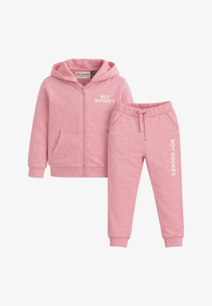 Felpa con cappuccio rosa con zip e pantaloni della tuta abbinati con il logo "Roy Roger's" bianco sul petto e sulla gamba, entrambi con tasche frontali.