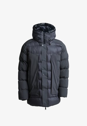 Tumši pelēks, polsterēts ziemas jakas ar augstu apkakli, regulējamu kapuci, priekšējo rāvējslēdzēju, pogām un vertikālām sānu kabatām.