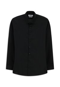 Zwarte overhemd voor heren met lange mouwen, knopen aan de voorkant en een puntkraag, zeven knopen en een rechte zoom tegen een witte achtergrond.