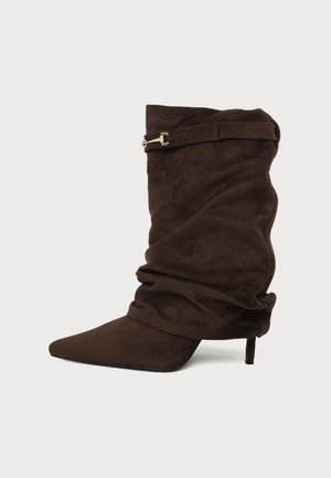 Simmi London, SANSA - Bottes à talons hauts - brown