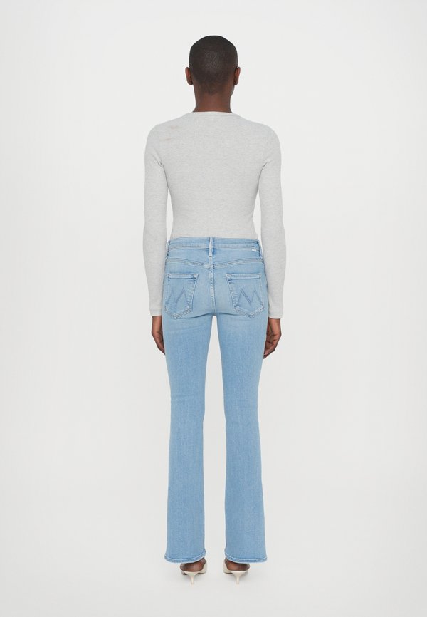 THE WEEKENDER - Flared Jeans - blessing in disguise4