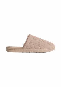 Beige gewatteerde slipper met een zachte bovenkant, instapontwerp, gevoerde binnenzool en beige rubberen zool, voorzien van subtiele stiksels.