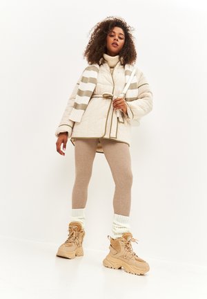 Botas para la nieve - beige