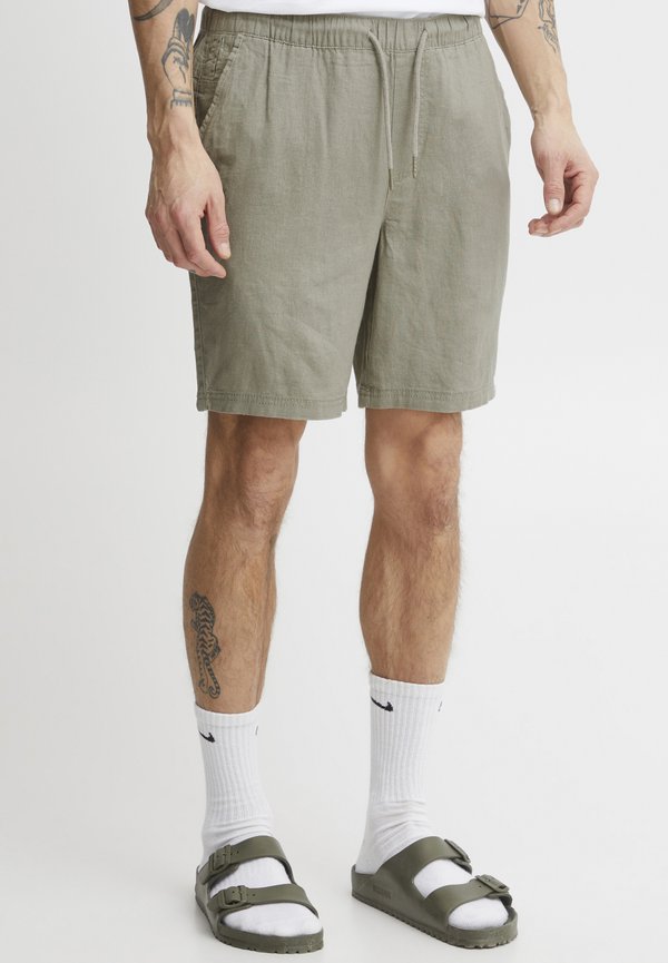 SDAURELIUS REGULAR FIT - Shorts - vetiver