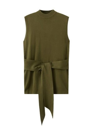 Bezruký olivovo zelený pletený top s vysokým krkom a širokým opaskom zviazaným na uzol v páse.