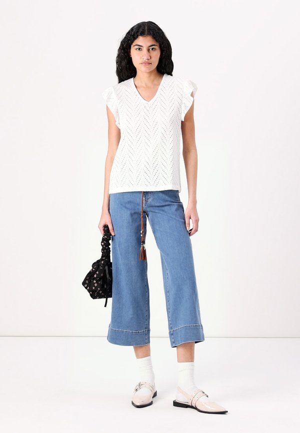 ONLSMILLA V NECK - Basic T-shirt - cloud dancer3