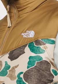 The North Face Väst - khaki