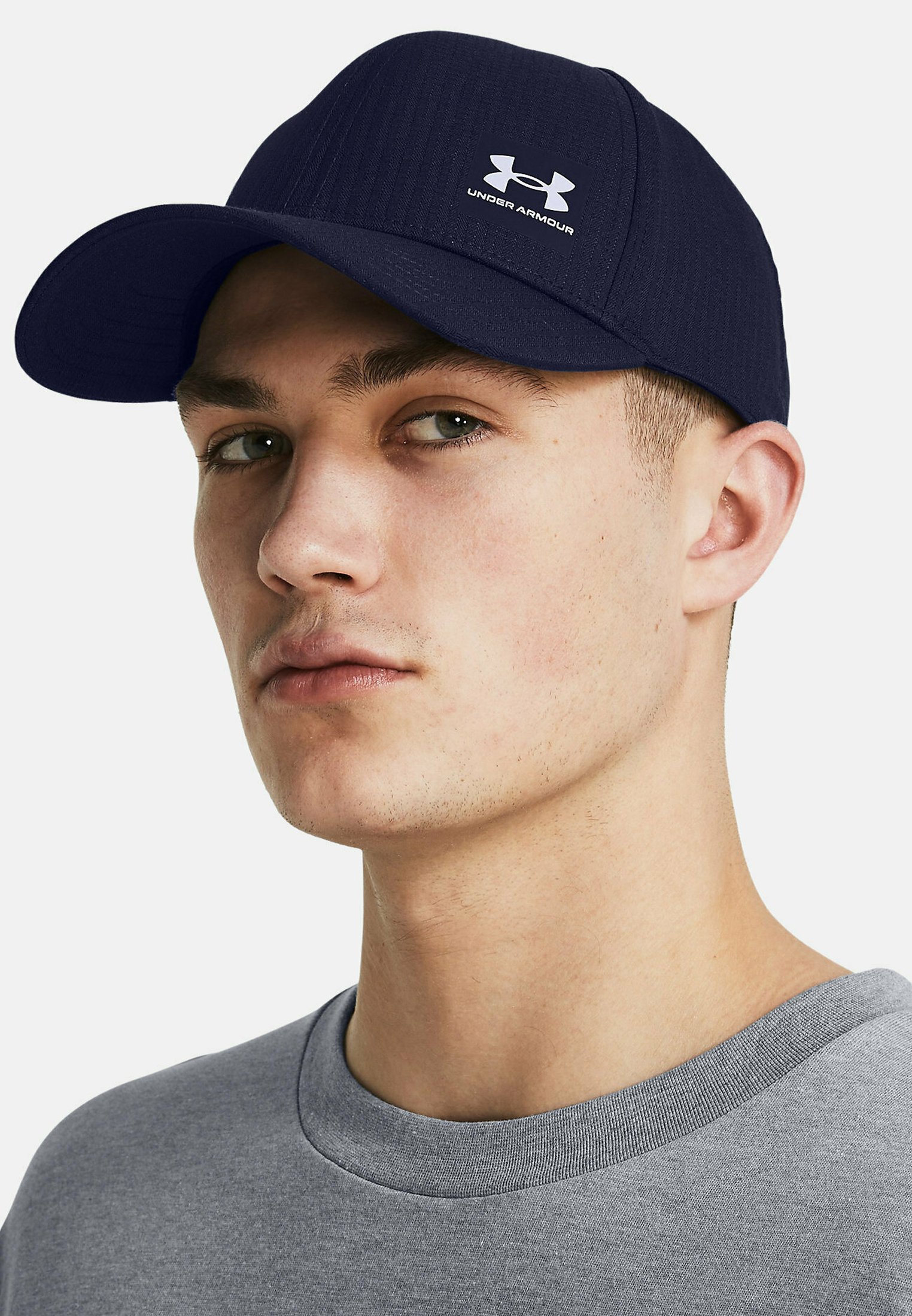 Under Armour ARMOURVENT LOW Casquette midnight navy/bleu