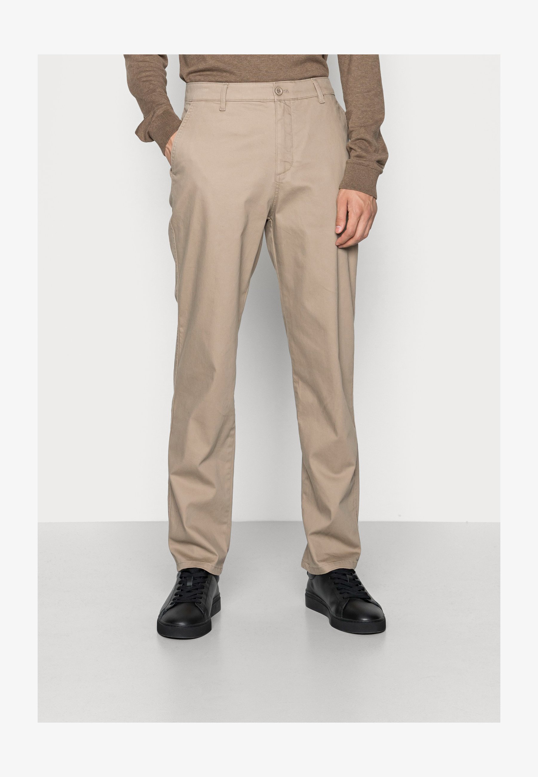 Dockers Pantaloni Uomo Tempo Libero: Smart 360 Flex, Vestibilità Classica, Elastico In Vita E Tasche Sicure. Comfort Per Tutto Il Giorno.