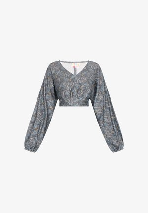 Kvačkana majica z dolgimi napihnjenimi rokavi, globokim V-izrezom in modro-sivim listnatim vzorcem. Narejena iz lahkotnega materiala, skrajšane dolžine in z nabranimi manšetami.