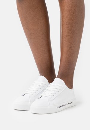 Baskets basses - white