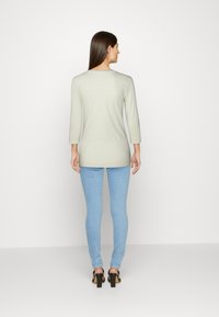 s.Oliver Maglietta a manica lunga - sage stripes