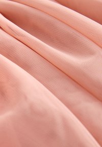 Non sélectionné, pink