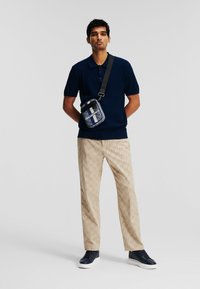 KARL LAGERFELD MONOGRAM - Pólóing - black iris