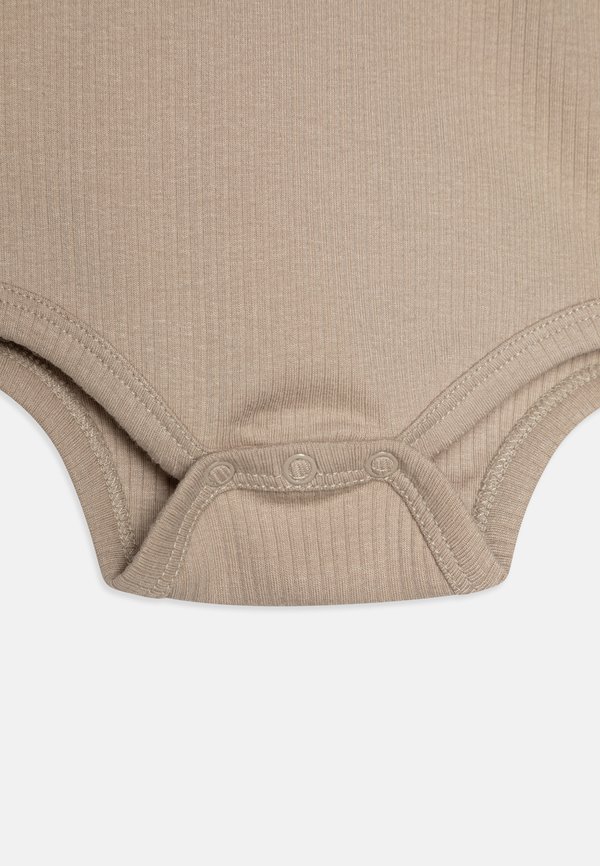 UNISEX - Body - stone wall2