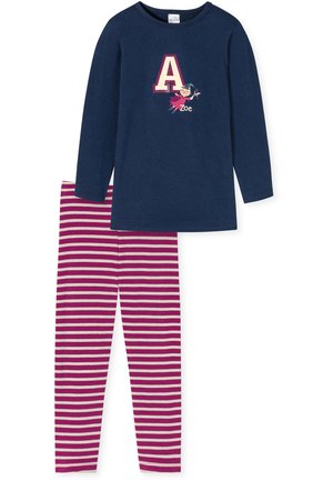 Lila und weiße gestreifte Leggings kombiniert mit einem navyblauen Langarmshirt, das ein "A"-Grafik und eine Charakterillustration zeigt.