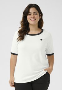 Kaffe Curve - KCLIANA - Print T-shirt - chalk black heart Thumbnail Image 1
