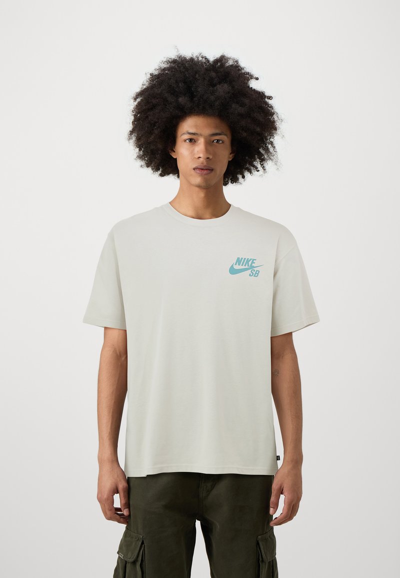 Nike SB T-shirt estampada - light orewood brown