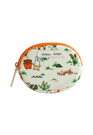 Borsa in tessuto di forma ovale con zip arancione, decorata con personaggi di cartoni animati e motivi naturali su sfondo crema. Etichetta del marchio visibile.