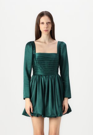 The A&F Emerson Bubble Hem Satin Mini Dress - Cocktailkjole - green
