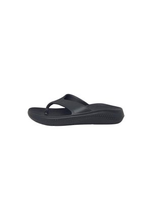 Sandalo infradito nero slip-on con suola sagomata e larga fascia superiore, progettato per un uso casual e confortevole.